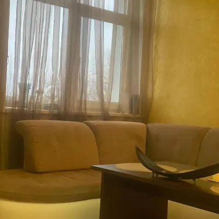 Luxury Penthouse 6th Of 6 Stock Building 2 Bed Apartment, 1 Br Apartment