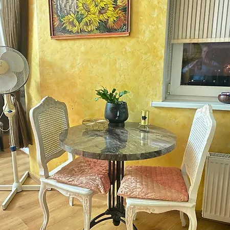 Luxury Penthouse 6th Of 6 Stock Building 2 Bed Apartment, 1 Br * Riga